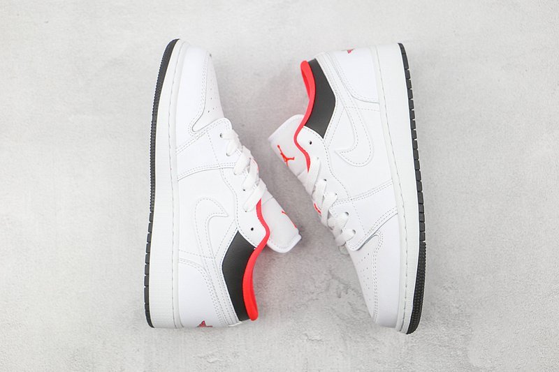 Air Jordan 1 Low "White/Black Infrared" фото № 7