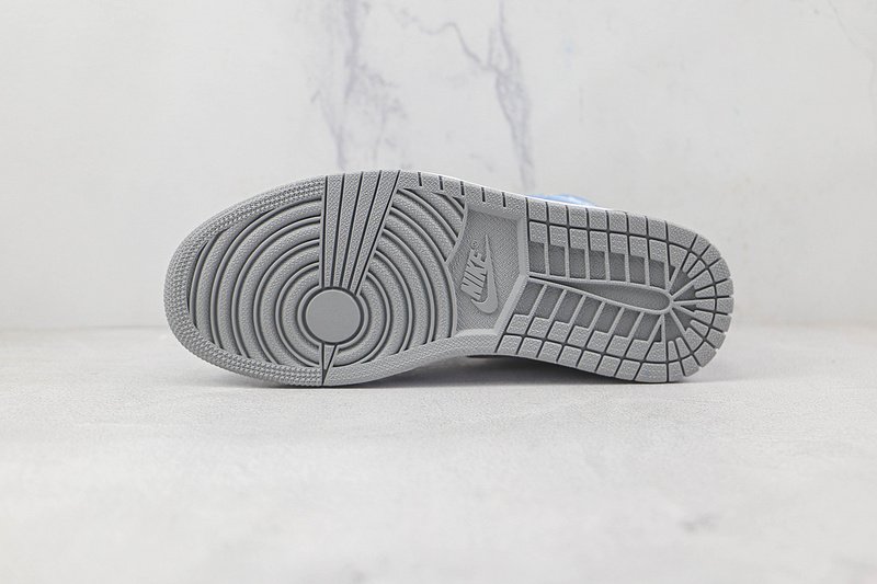 Air Jordan 1 High OG "Hyper Royal" фото № 7