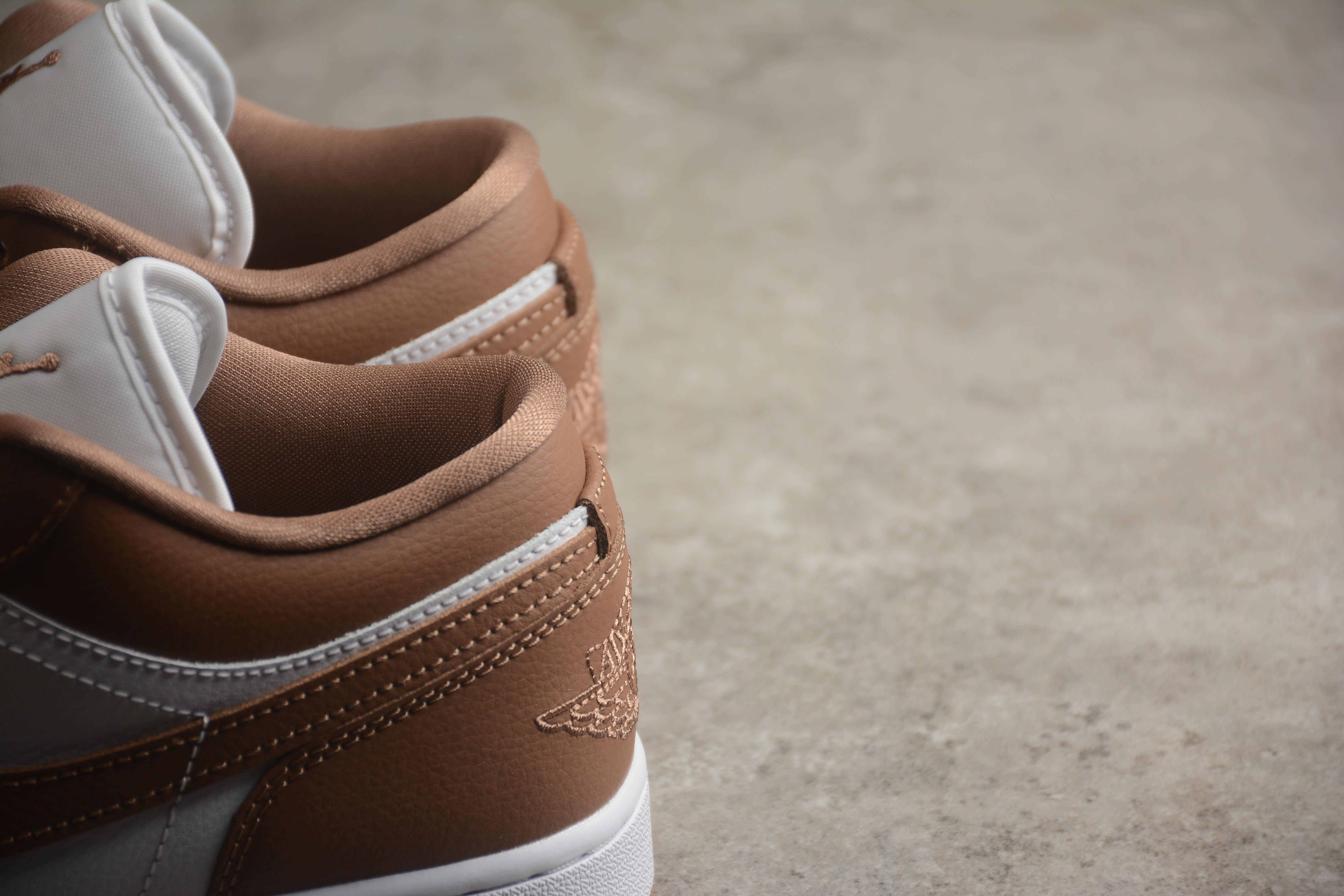 Air Jordan 1 Low "Archaeo Brown" фото № 3