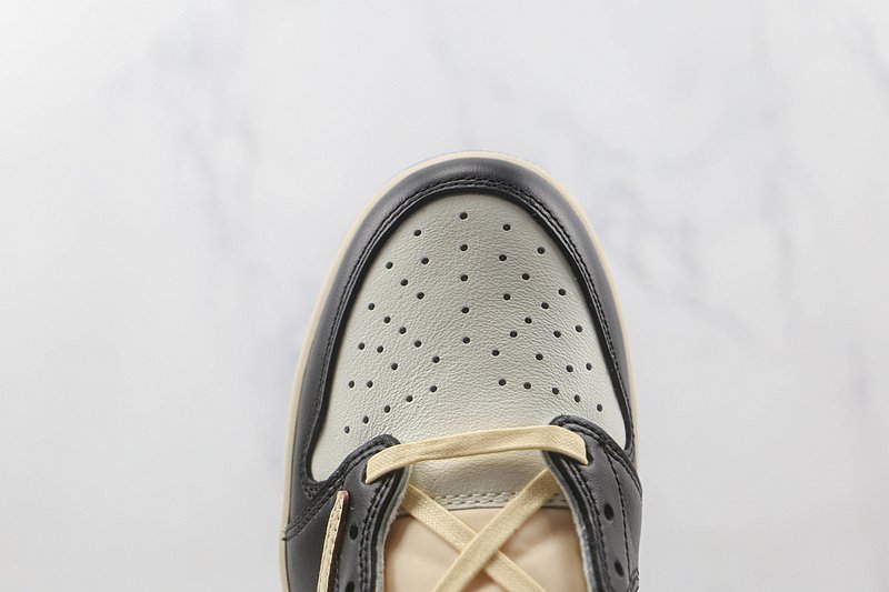 Travis Scott x Air Jordan 1 Low "Fragment" фото № 4