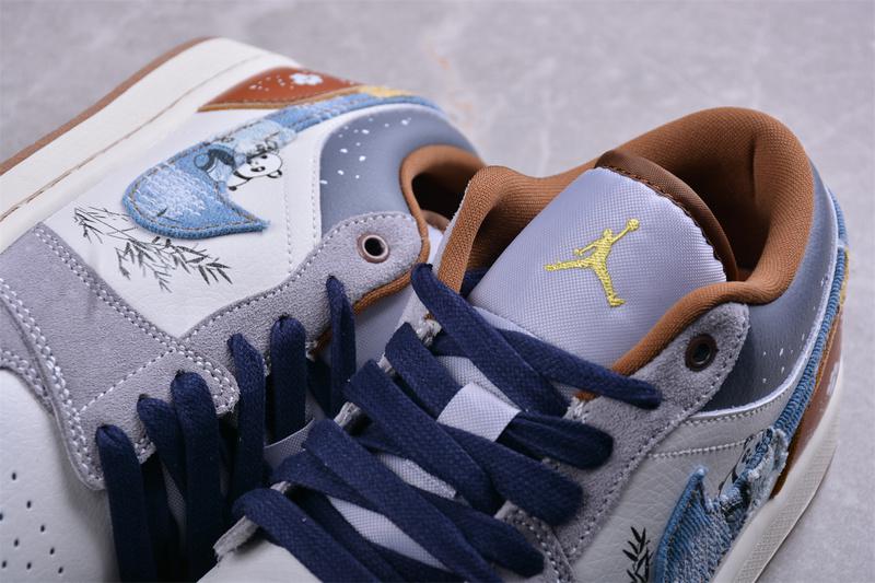 Air Jordan 1 Low "Denim/Panda" фото № 3