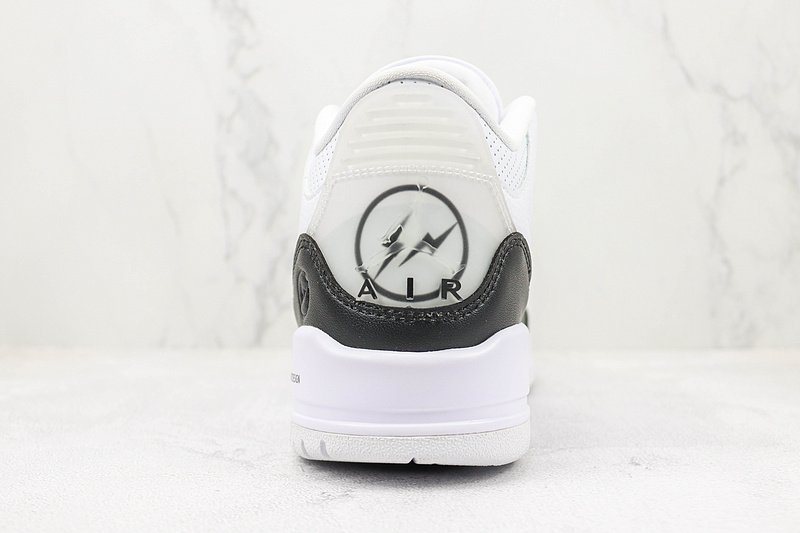 Fragment x Air Jordan 3 Retro "Black/White" фото № 9