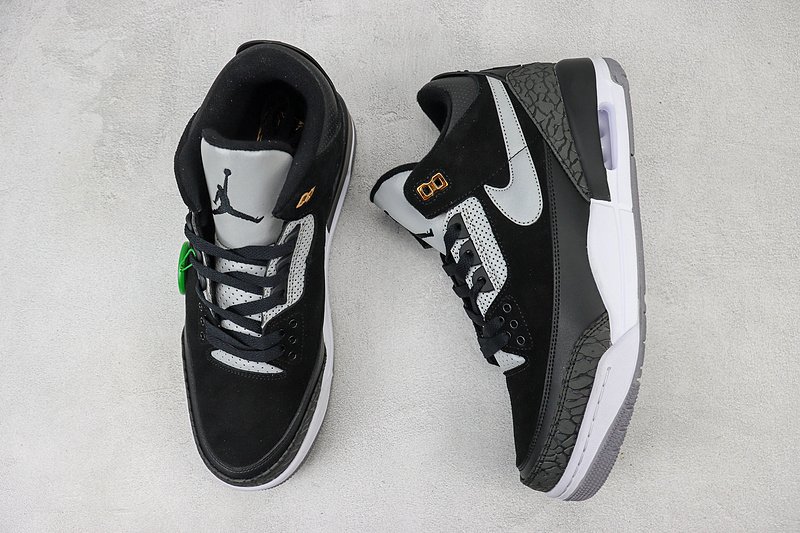 Air Jordan 3 Retro "Tinker Black/Cement Grey/Metallic Gold" фото № 6