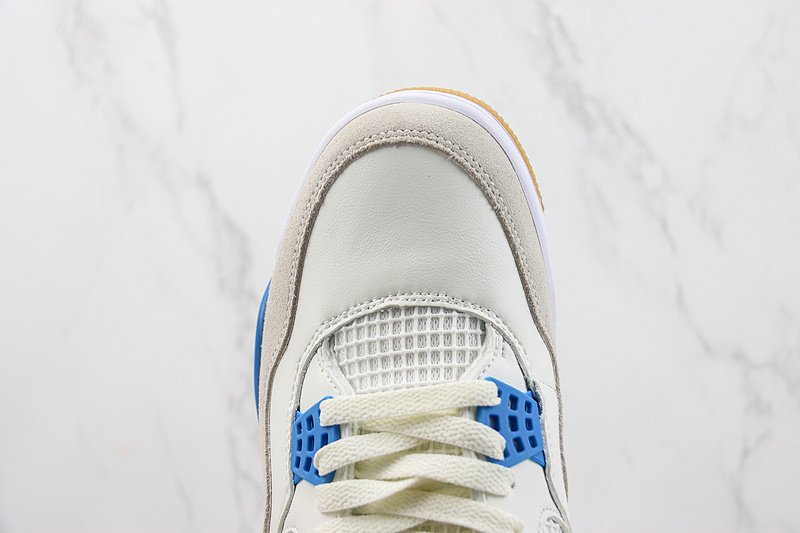 Air Jordan 4 "Cream White/Aqua Blue/Beige Foot" фото № 4