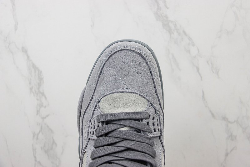KAWS x Air Jordan 4 "Cool Grey" фото № 4