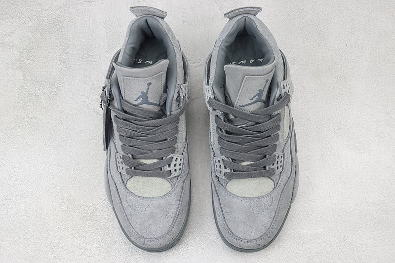 KAWS x Air Jordan 4 "Cool Grey" фото № 7