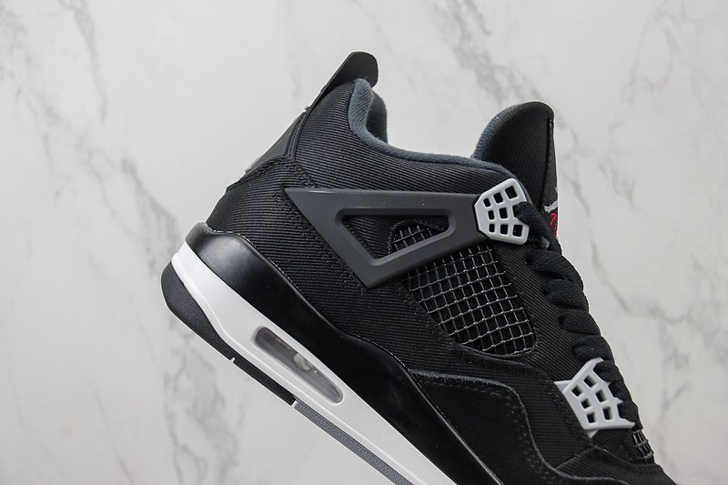 Air Jordan 4 "Black Chrome" фото № 3