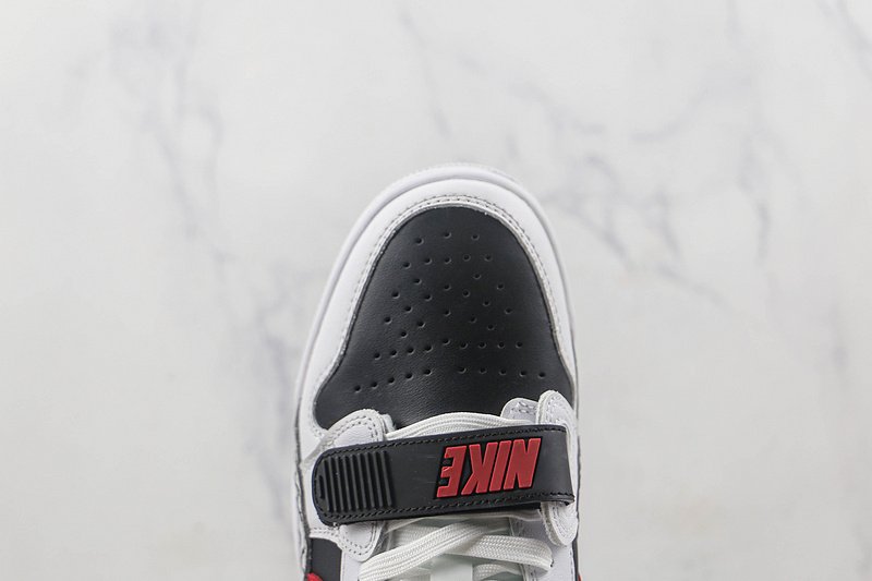 Air Jordan Legacy 312 Low "Black Toe" фото № 3