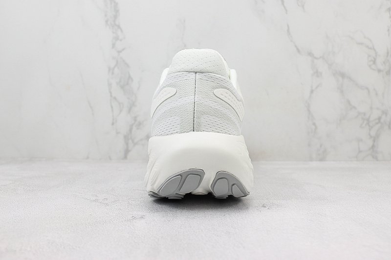 New Balance Fresh Foam X 1080v13 "White/Silver/Grey" фото № 9