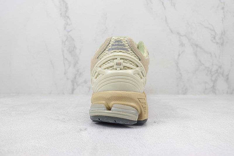 Auralee x New Balance 1906R "Bone White" фото № 9