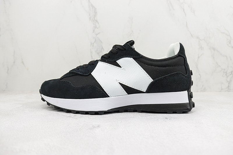 New Balance 327 “Black/White” фото № 2