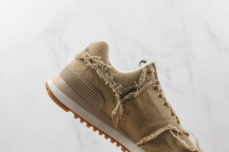 Miu Miu x New Balance 574 "Beige" фото № 3