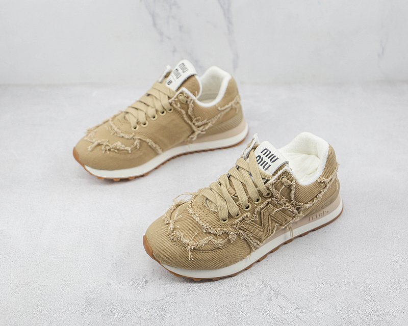 Miu Miu x New Balance 574 "Beige" фото № 5