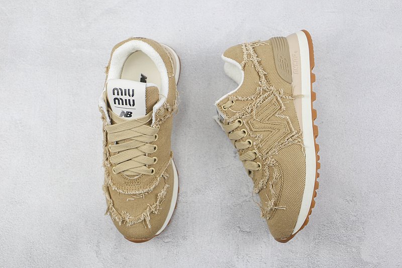 Miu Miu x New Balance 574 "Beige" фото № 6
