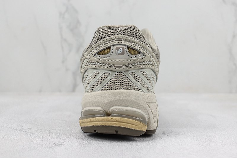 New Balance 860v2 "Mars" фото № 9