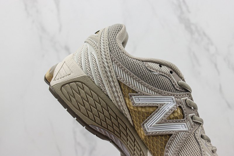 New Balance 860v2 "Mars" фото № 3