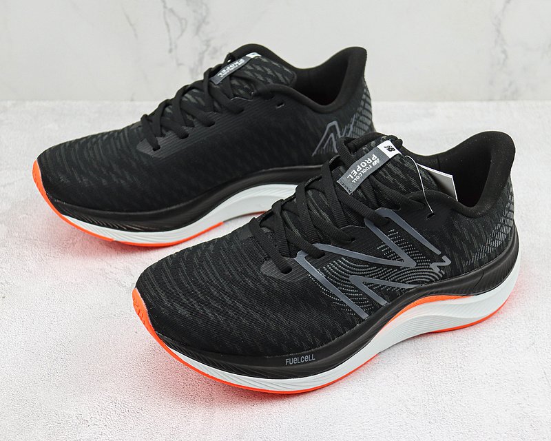 New Balance FuelCell Propel V4 "Black/Orange Foot/White" фото № 5