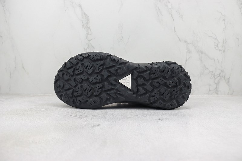 Nike ACG Mountain Fly 2 Low "Black/White" фото № 8