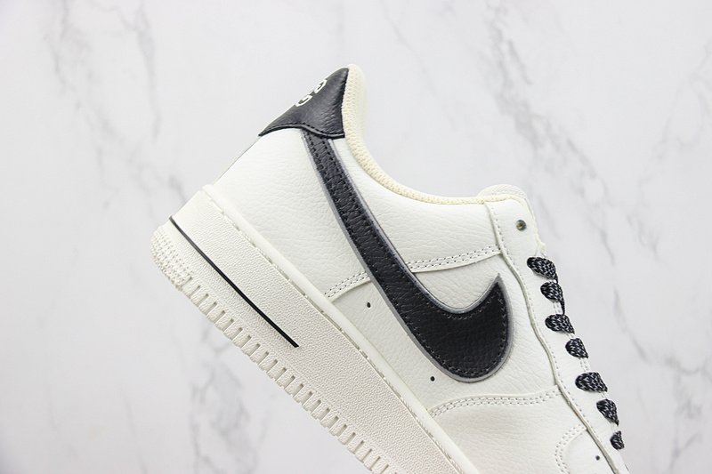 NYC x Nike Air Force 1 Low "White/Black" фото № 3