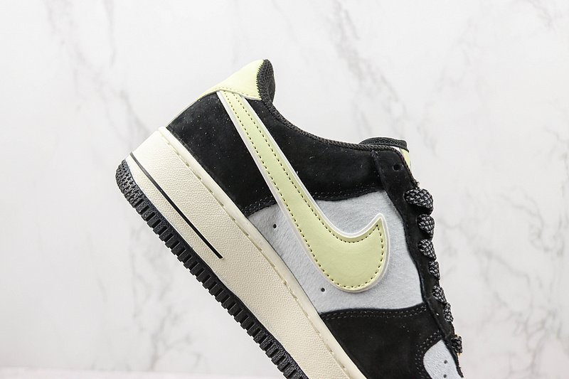 Nike Air Force 1 Low "Black/Neon Yellow Swoosh" фото № 3