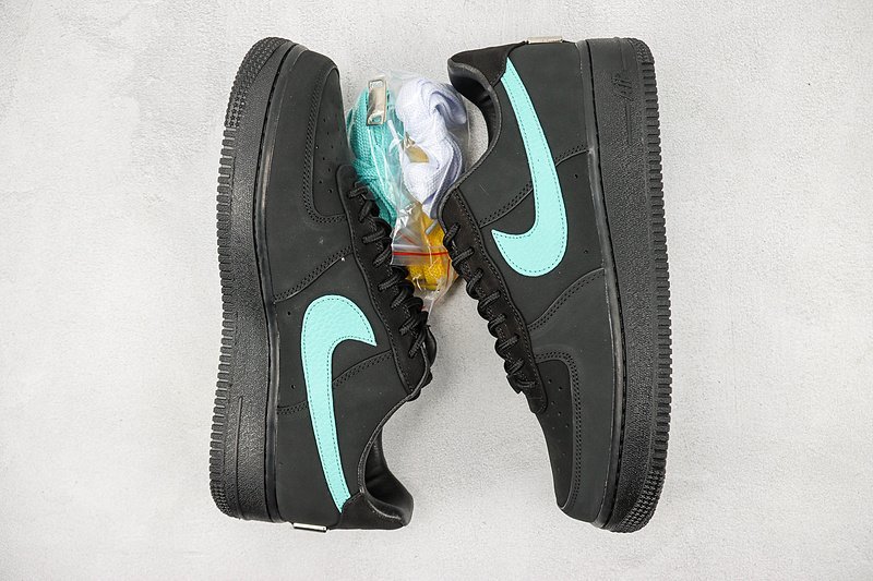 Tiffany & Co x Nike Air Force 1 Low "Joint Black/Tiffany Blue" фото № 7