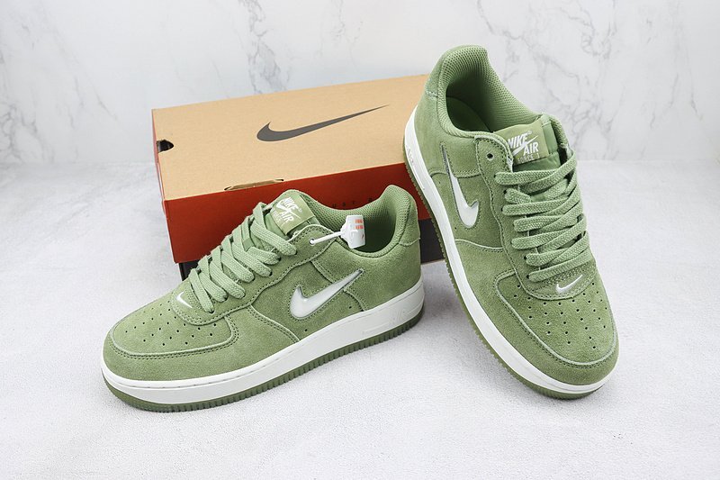 Nike Air Force 1 Low "Oil Green/Summit White" фото № 7