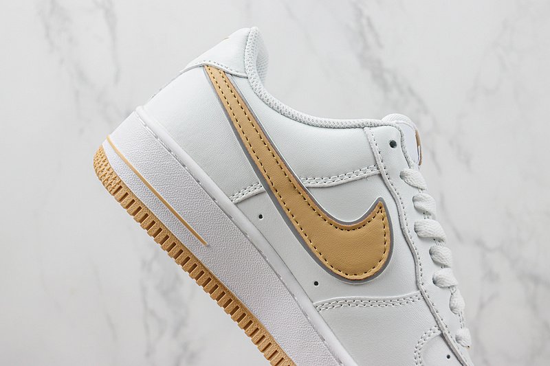 Nike Air Force 1 Low "White/Light Beige" фото № 3