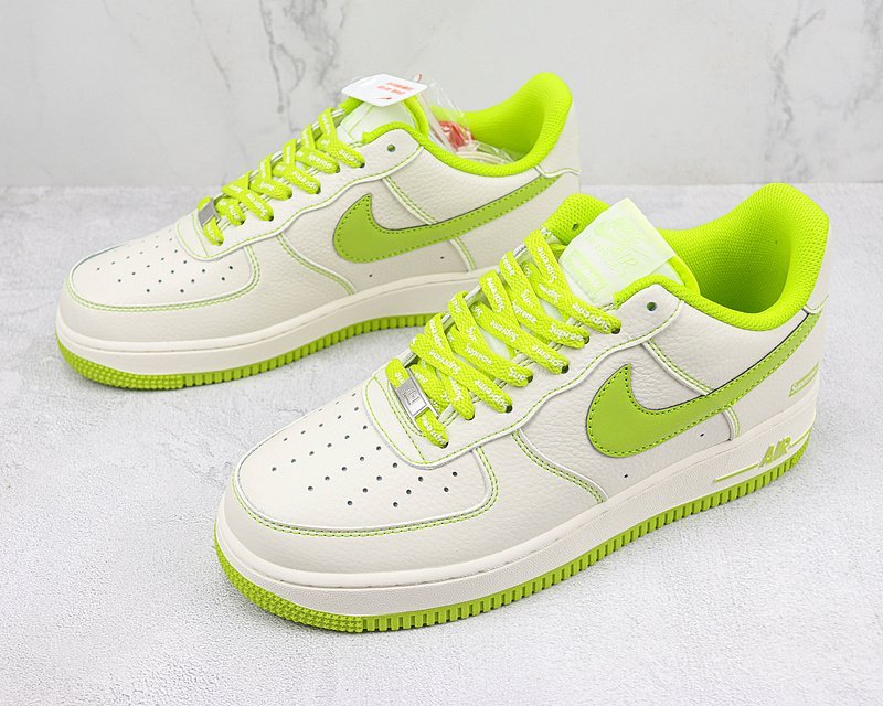 Supreme x Nike Air Force 1 Low "Milk White/Apple Green" фото № 5