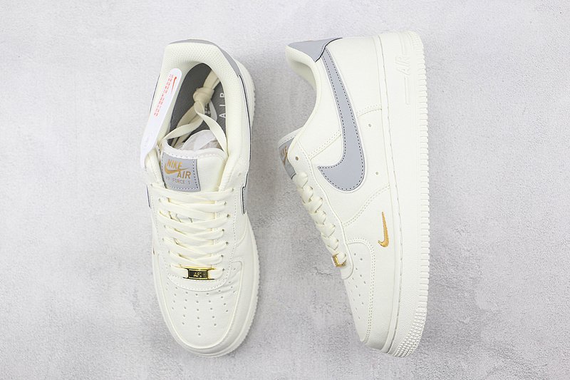 Nike Air Force 1 Low "White/Cadet Grey/Gold Mini-Swoosh" фото № 6