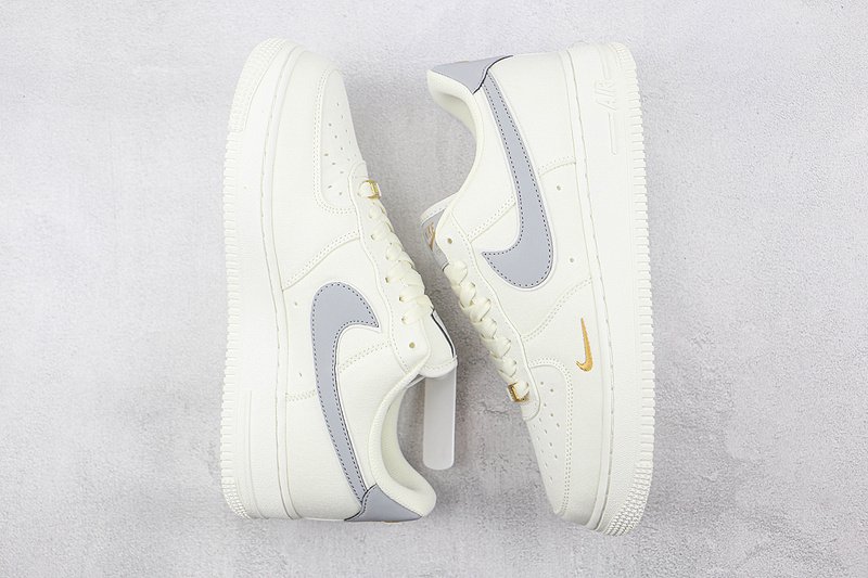 Nike Air Force 1 Low "White/Cadet Grey/Gold Mini-Swoosh" фото № 7
