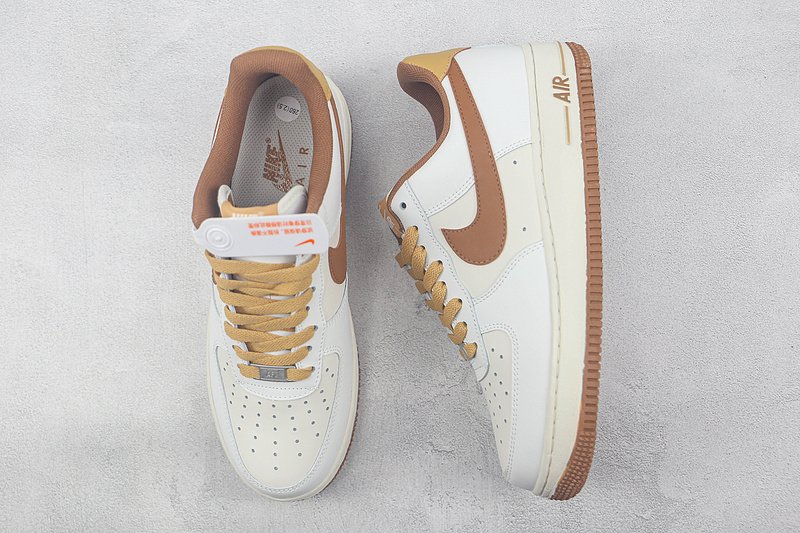 Nike Air Force 1 Low "White/Clay Brown" фото № 6