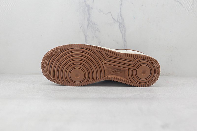 Nike Air Force 1 Low "White/Clay Brown" фото № 8