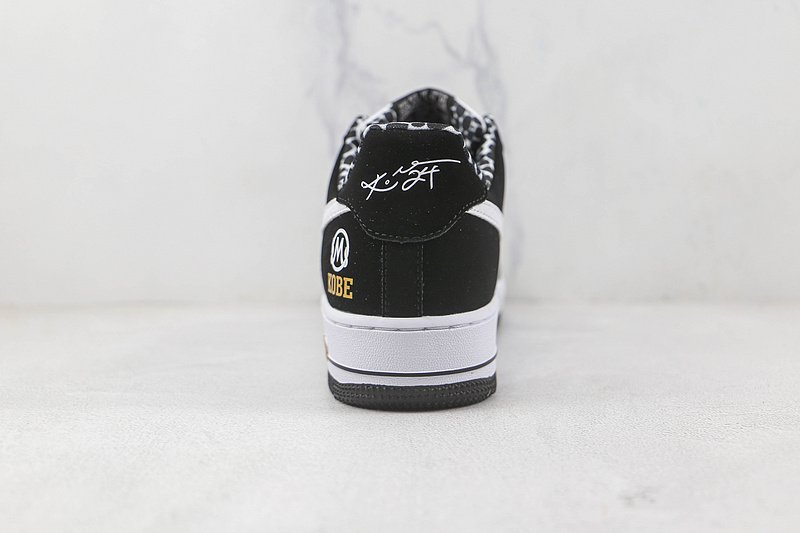 Nike Air Force 1 Low "Kobe White/Black/Metallic Gold" фото № 9