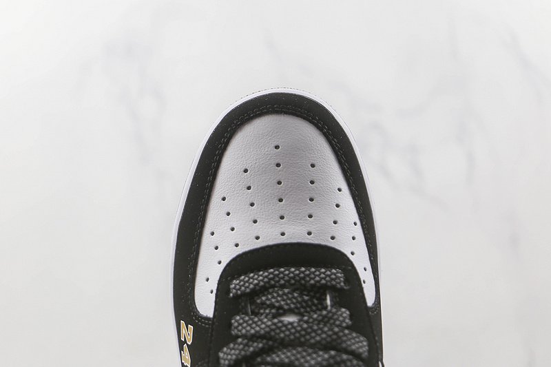 Nike Air Force 1 Low "Kobe White/Black/Metallic Gold" фото № 4