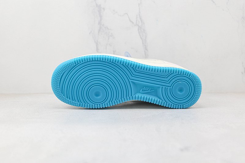 Nike Air Force 1 07 Low "Bubble Gum" фото № 8