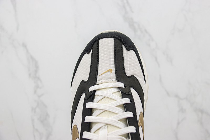 Nike Air Max Dawn "Black/Golden/White" фото № 4