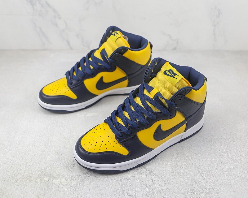 Nike Dunk High "Michigan" фото № 5