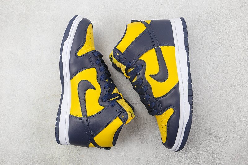 Nike Dunk High "Michigan" фото № 7
