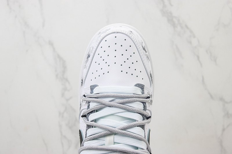 Nike Dunk Low "White Stork/Black Swoosh" фото № 4