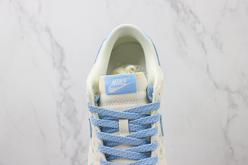 Louis Vuitton x Nike Dunk Low "Arctic Blue/White/Monogram" фото № 5