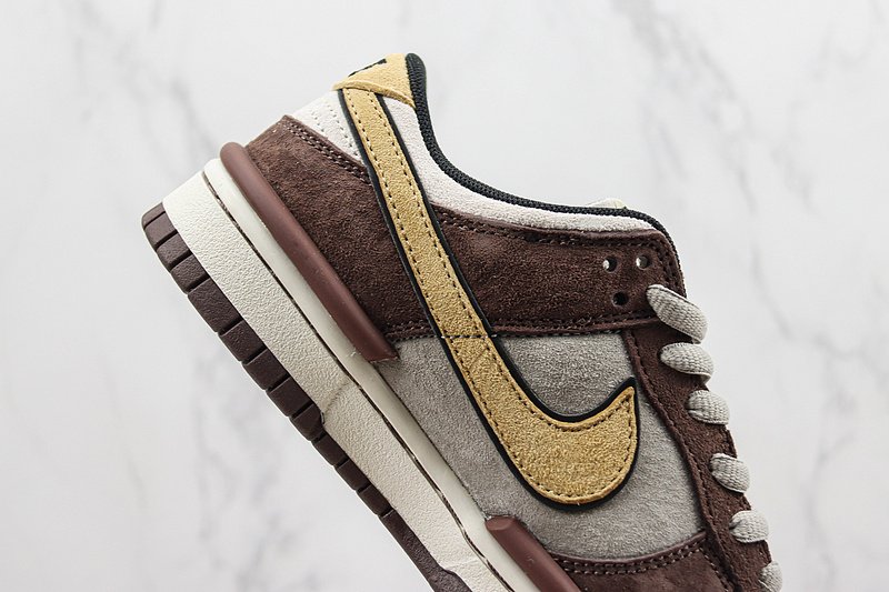 Nike SB Dunk Low "Brown/Grey/Golden" фото № 4
