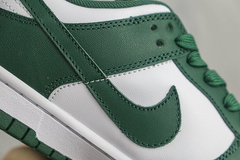 Nike Dunk Low "Varsity Green/Michigan State" фото № 7