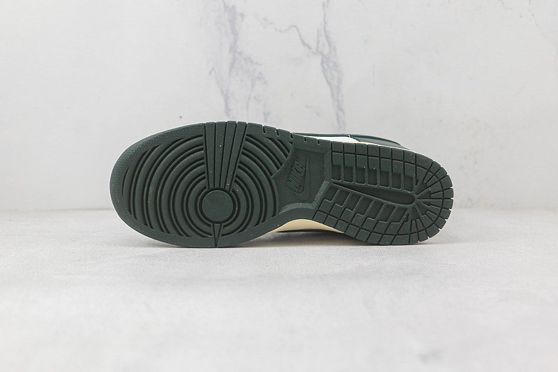 Nike Dunk Low "Vintage Green" фото № 9