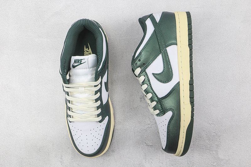Nike Dunk Low "Vintage Green" фото № 6