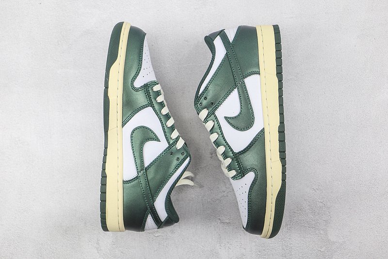 Nike Dunk Low "Vintage Green" фото № 7