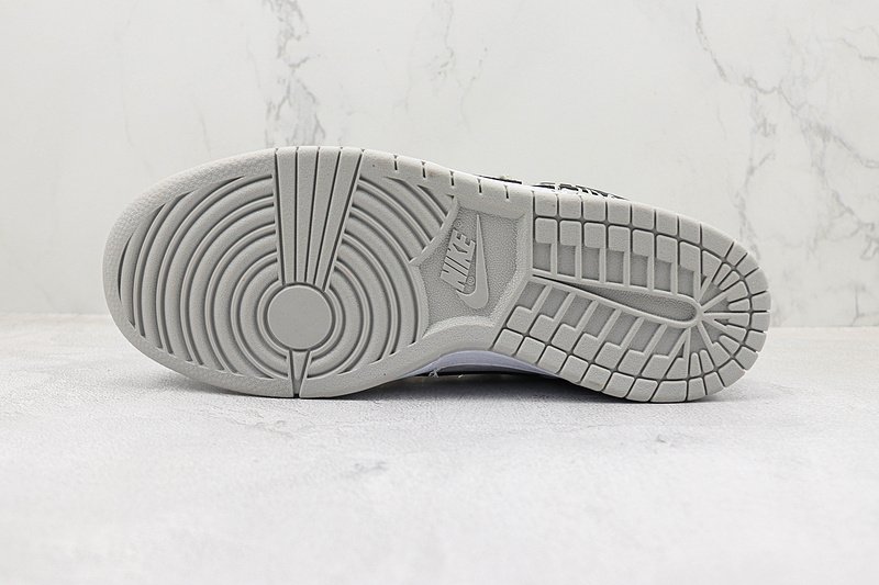 Nike Dunk Low "Green Bomb" фото № 8