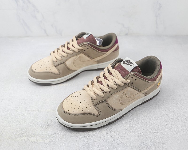 Otomo Katsuhiro x Nike SB Dunk Low "Simpsons" фото № 5