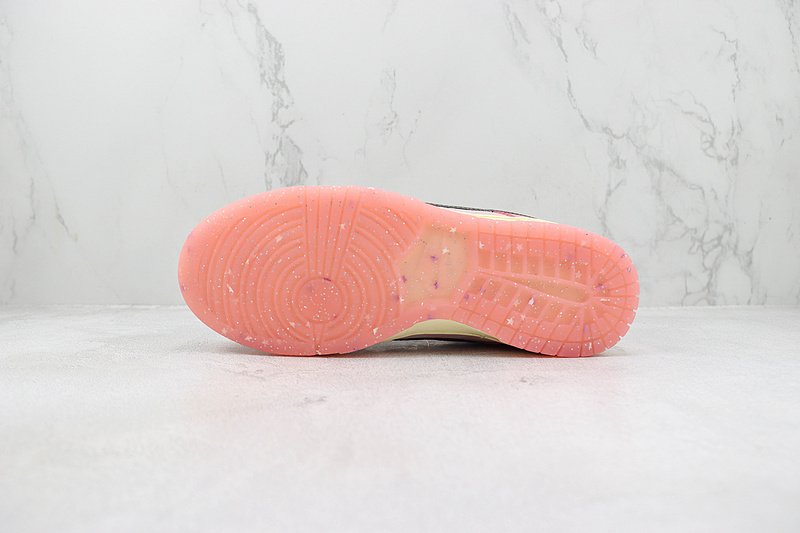 Nike Dunk Low "Barbie" фото № 8