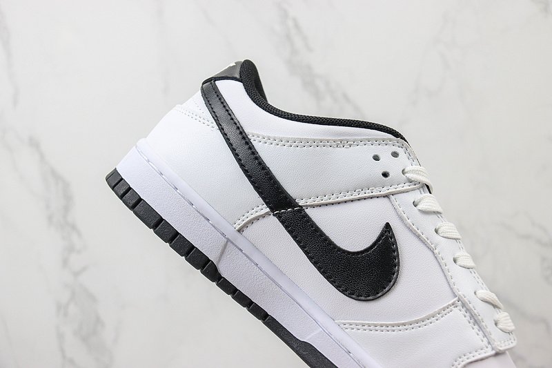 Nike Dunk Low "Light Bone/Black" фото № 3
