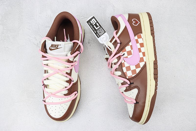 Nike Dunk Low "Cacao/Red Cell/Pink" фото № 6